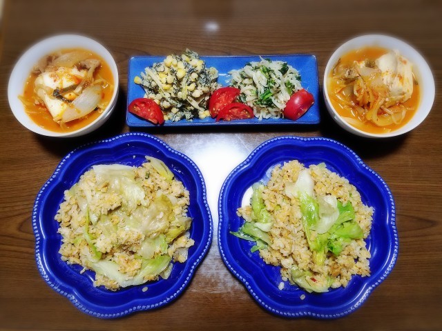 2020-5-26　献立１(レタス炒飯、ヒジキのゴボウサラダ、もやしニラナムル、キムチと豆腐のスープ)