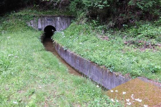 灌漑用水路