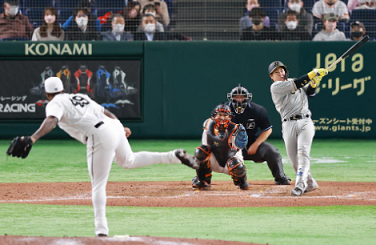 梅野隆太郎捕手の今季1号本塁打
